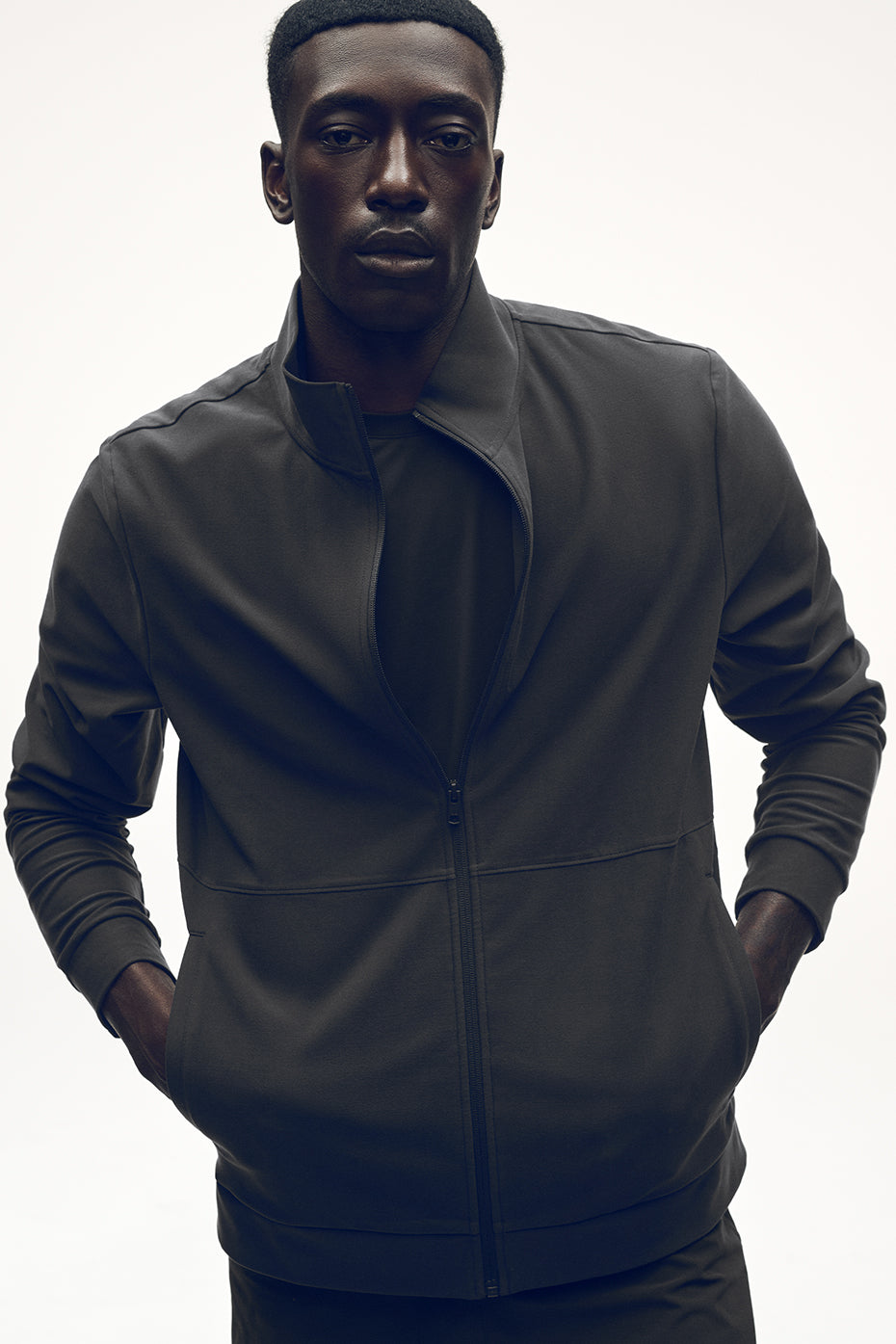 Veste zippée col montant Conquer Max – Anthracite